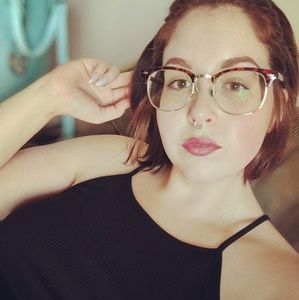 Meet your Posher, Kelsie